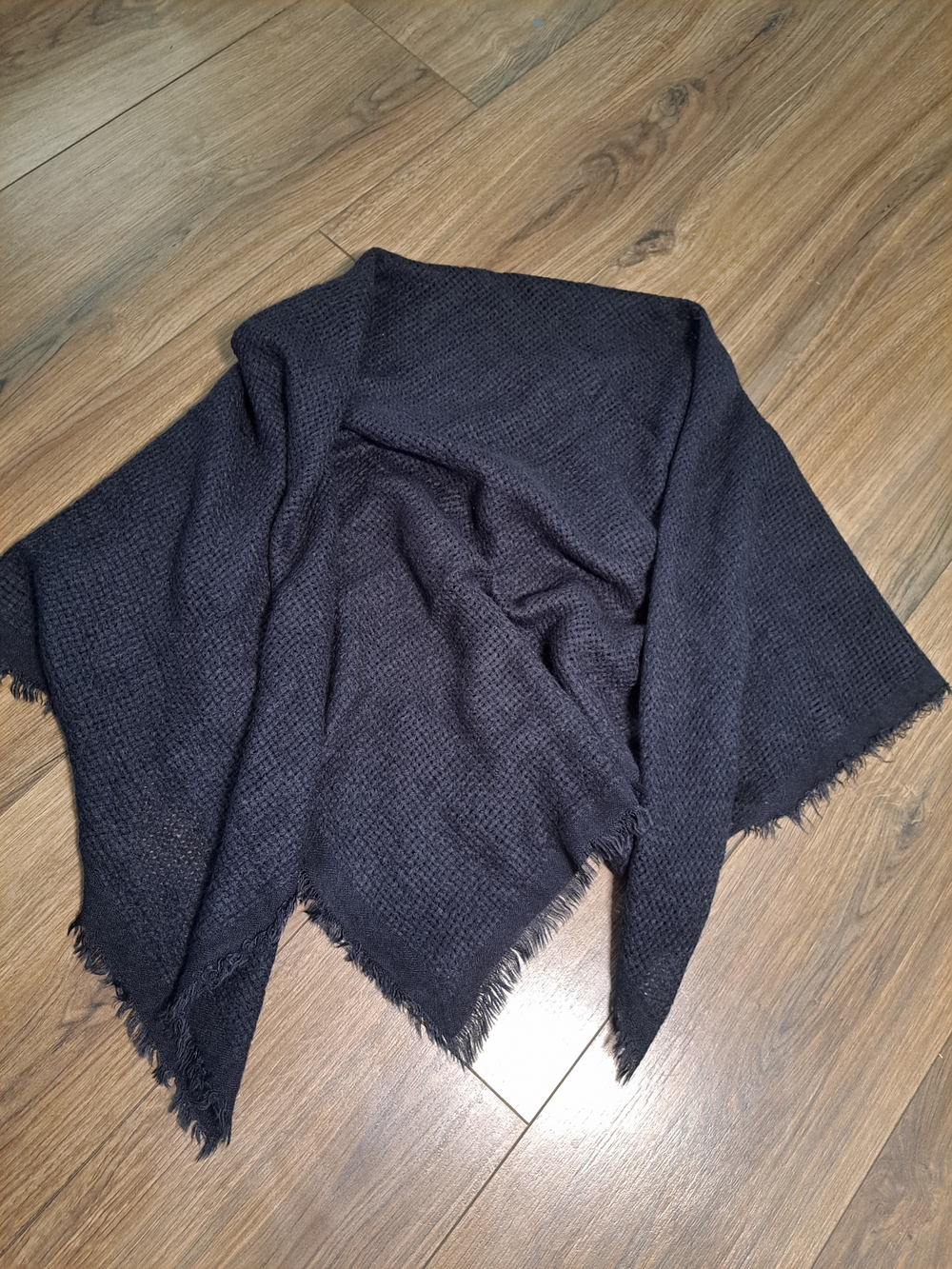 Van Heusen Black Woven Wrap Scarf